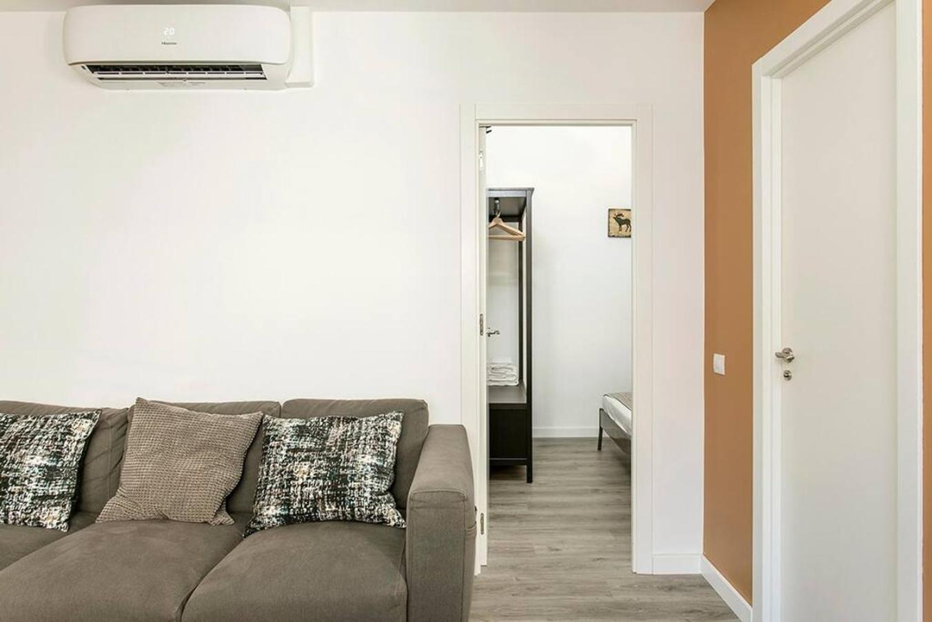 Apartamento Cozy&New With Terrace L'Hospitalet de Llobregat Exterior foto